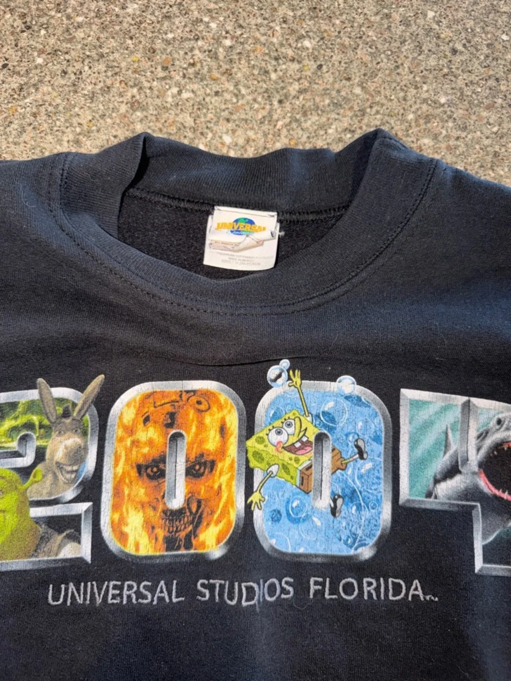 Y2k Universal Studios Black Crewneck Sweatshirt - Picture 2 of 2